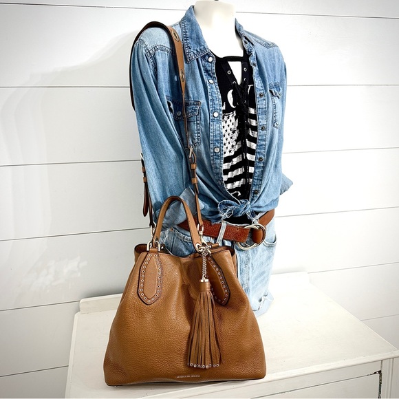 Michael Kors Brooklyn Leather Tassel Grommet Satchel Tote Bag Purse in Acorn - Picture 3 of 16